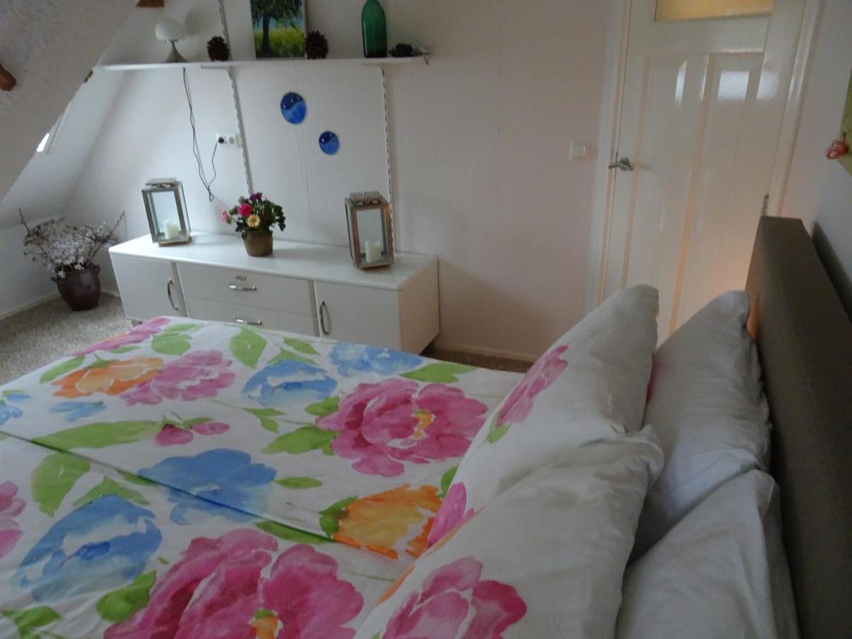 Rest En Romte Bed & Breakfast Birdaard Ngoại thất bức ảnh